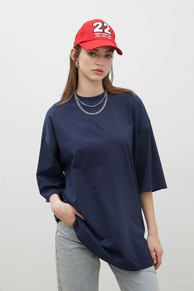 Manuka Marineblaues, übergroßes, kurzärmliges T-Shirt aus Baumwolle
