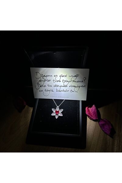 LOTUS JW KALPLİ LOTUS ÇİÇEĞİ KOLYE & IŞIKLI KOLYE KUTUSU | 925 Ayar Gümüş Kolye