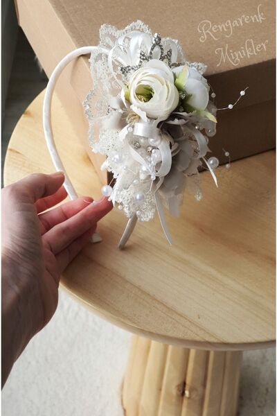 çiğdem kaya design Coroana de maternitate Sade cu broșă cu flori gri, detaliu...