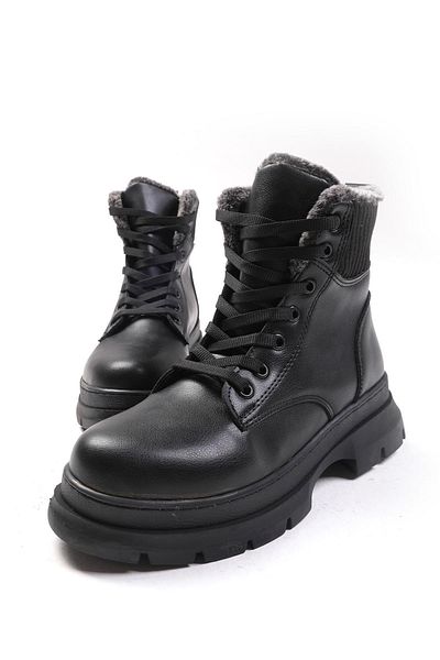 Mio Gusto Brook Black Color Lace-Up Women's Ankle Boots with Fur