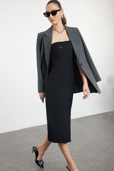 Trendyol Collection Μαύρο ίσιο κούμπωμα λεπτομέρειας Στράπλες Μίντι Υφαντό Φόρεμα TWOAW24EL00418