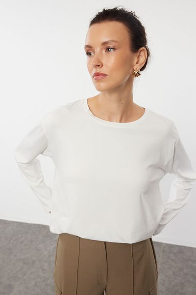 Trendyol Collection Long Sleeve Ecru Knitted T-Shirt - Oversize, Wide Fit TWOAW25TS00010