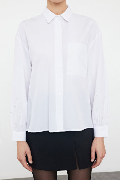 Trendyol Collection Pearl Detailed Ecru oversize košile – balónový rukáv, široký střih TWOAW25GO00038
