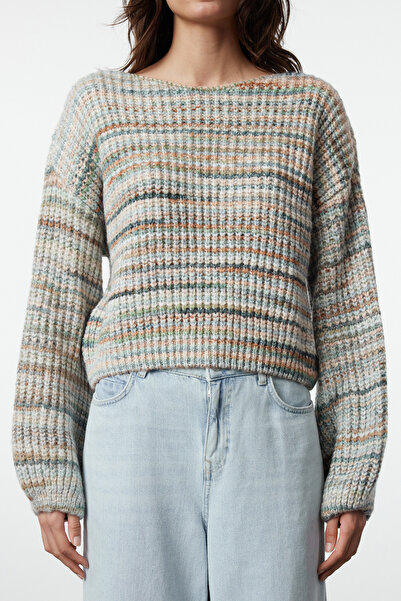 Trendyol Collection Miętowy, miękki, teksturowany, szeroki, krótki sweter z dzianiny - Twoaw25Kz00257