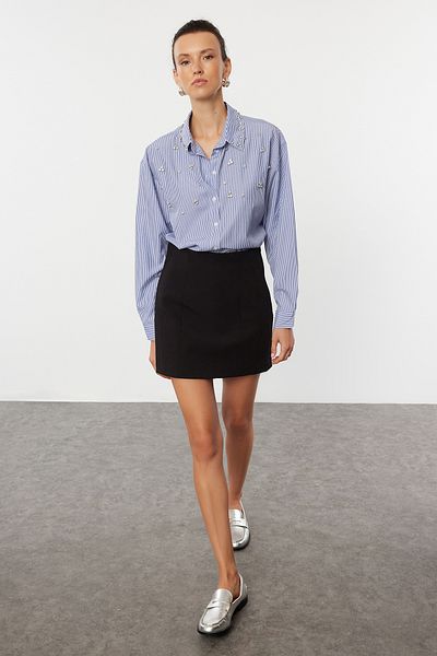Trendyol Collection Modrá oversize košile - Stone Detailed Sleeve, Wide Fit TWOAW25GO00027