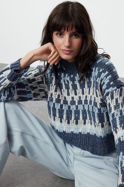 Trendyol Collection Pulover crop tricotat cu guler gros, albastru, cu textura moale TWOAW24KZ00688