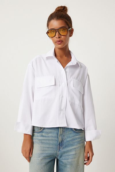Happiness İstanbul Cămașă albă oversize pentru femei - cu buzunare acoperite, scurtă FN03249
