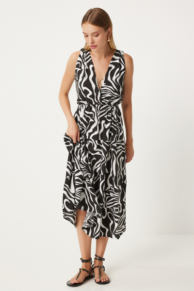 Happiness İstanbul Black and White V-Neck Viscose Summer Dress - CI00110