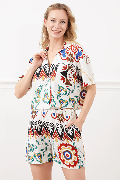 Go Veform Coffee Colored Flower Patterned Women's Set - Shirt and Shorts ZN5073