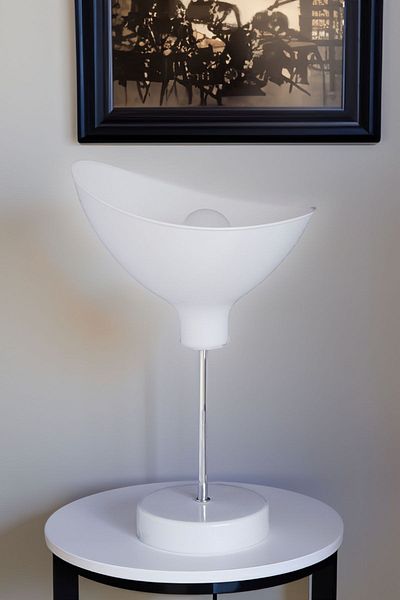 Eslight White Symmetry Table Lamp - Lampshade ER80
