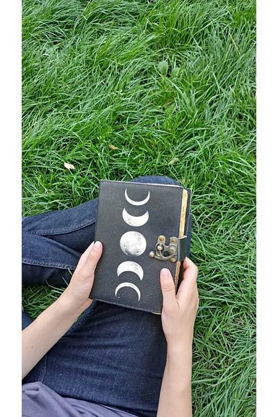 Overlord Craft Daily Vintage Journal - 100% Handmade Keepsake and Memory Book, Papyrus Parchment