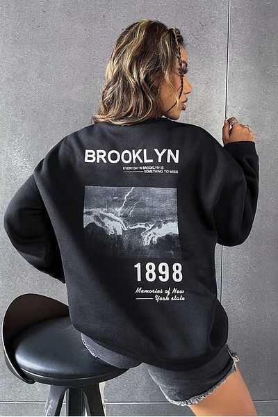 MODAGEN Béžová oversize mikina Brooklyn 1898 s potiskem - Crew Neck