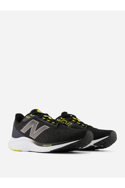 New Balance Fresh Foam Arishi v4 Antrenör Ayakkabıları