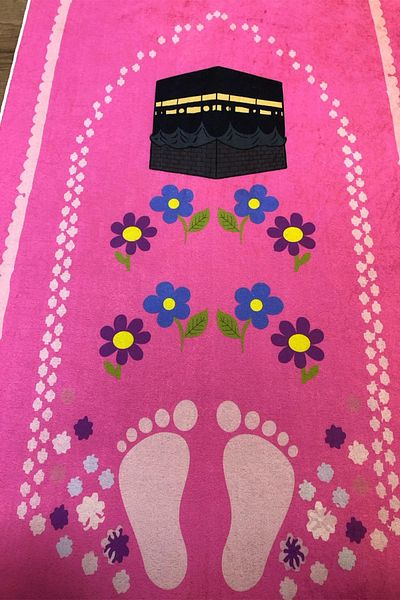 DEKOMOD Decorative Digital Printed Black Non-Slip Base Educational Small Child Prayer Rug Prayer Rack 60x100