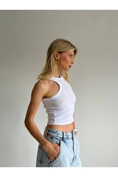 Borceelle Oval Cut Crop Tank Top - Camisole