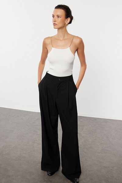 Trendyol Collection Ecru Strappy Basic Top pletená halenka TWOSS24BZ00617