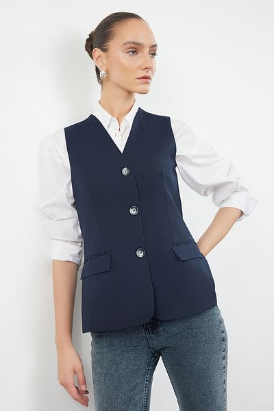Trendyol Collection Tkaná vesta s dlouhou podšívkou v námořnické modré Regular Fit TWOAW25YE00049