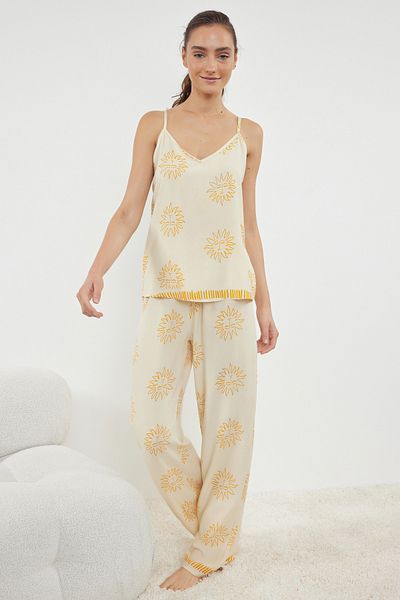 Trendyol Collection Viskosegewebe - Pyjama-Set mit Sonnenmuster und Seilträgern Thmss24pt00398