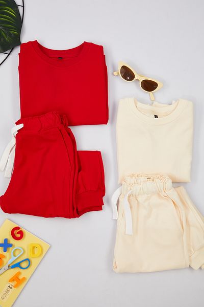 TRENDYOLKIDS Red-Ecru 4db pamut vékony kötött pulóver és melegítőnadrág szett lányoknak - TKDAW25AU00016