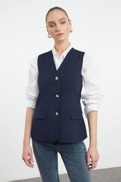Trendyol Collection Tkaná vesta s dlouhou podšívkou v námořnické modré Regular Fit TWOAW25YE00049