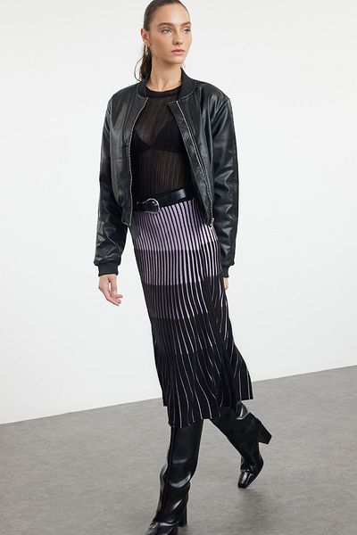Trendyol Collection Lilafarbener Midirock mit Blockmuster - TWOSS20ET0195