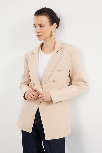 Trendyol Collection Beige gewebte Blazerjacke - Knopfdetailliert und gefüttert, tailliertes Muster TWOAW25BC00021