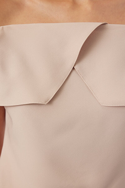 Trendyol Collection Μπλούζα Off Shoulder Beige Woven - TWOSS24BZ00672