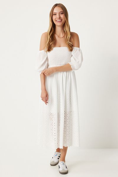 Happiness İstanbul Weißes Sommerkleid mit Wellenkante - Quadratischer Kragen, FN03253