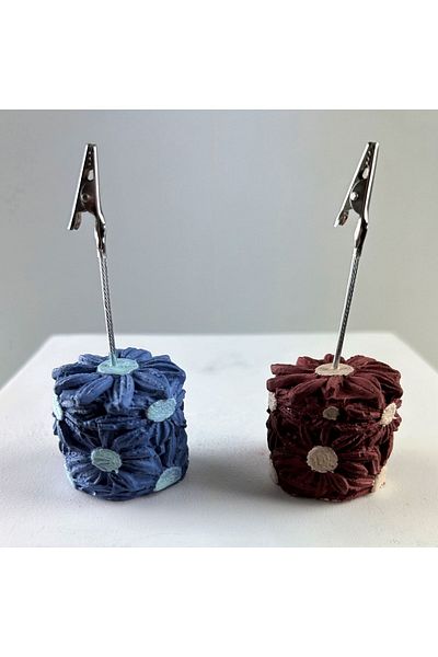Melouro Claret Red Gray Blue Daisy 2-Piece Note Holder Set