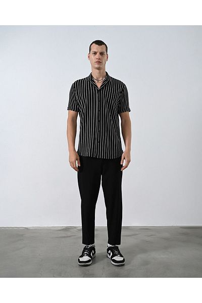 A&O Style Мъжка риза с къс ръкав, черна, на райета, памучна, стандартна кройка