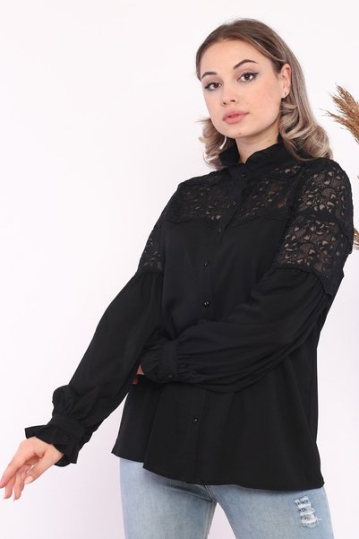 Loom Boutique قميص كريب مزين بالدانتيل مقاس كبير للنساء