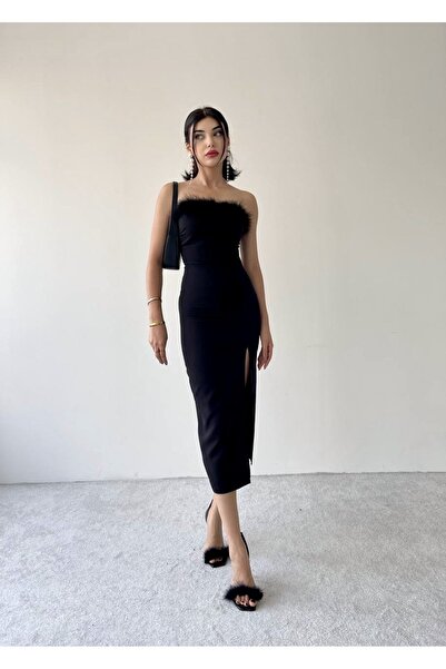 Afiş Butik Siyah Straplez Yırtmaçlı Elbise Yakası Tüy Detaylı