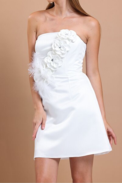 Tangül&Ali'S Moda Evi Straplez Saten Çiçekli Beyaz Elbise