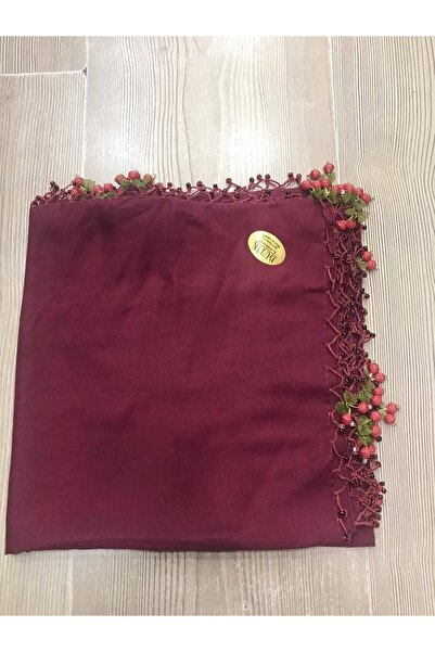 ALLURİNG THE BETTER ONE كتابات مطرزة بلون الكرز والكرز