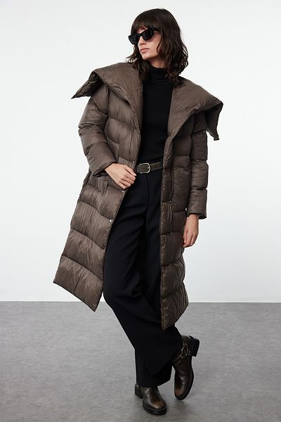Trendyol Collection Голямо водоотблъскващо яке от тъмна норка - качулка с колан, цип Twoaw25Mo00057