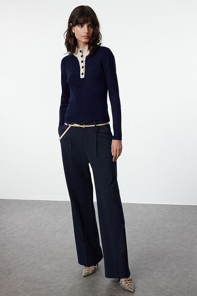Trendyol Collection Sötétkék, álló galléros pulóver - kötöttáru TWOAW25KZ00288