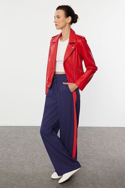 Trendyol Collection Tkané kalhoty s širokými nohavicemi v námořnické modré – elastický pas a boční pruh TWOAW25PL00050