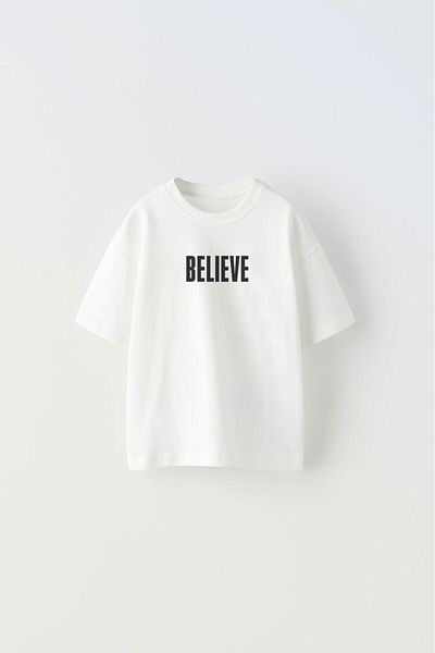 The Champ Clothing Детска бяла тениска с щампа Believe Written Football Design