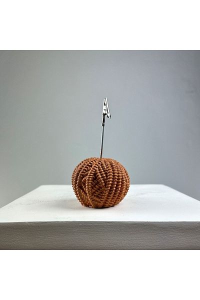 Melouro Oak Lump Note Holder