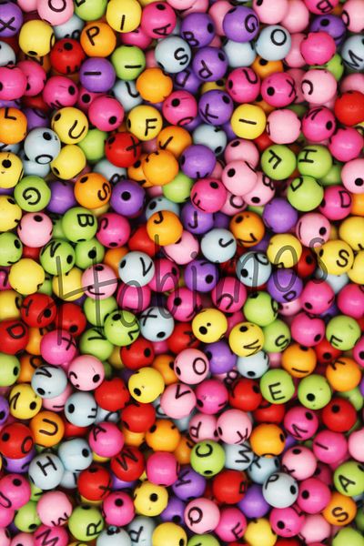 Hobimos 250 Pieces Black 8mm Round Letter Beads - Ground over Ball Letter Jewelry