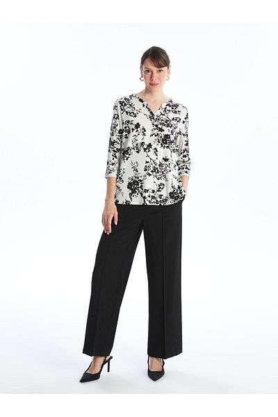 LC Waikiki Gemusterte Damenbluse mit V-Ausschnitt