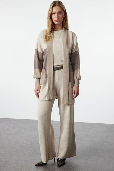 Trendyol Collection Stone Colorblock hármas kötöttáru szett - kardigán, pulóver és nadrág TWOAW25AU00001