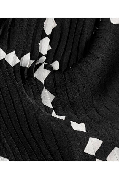 İpekyol Contrast Colored Scarf