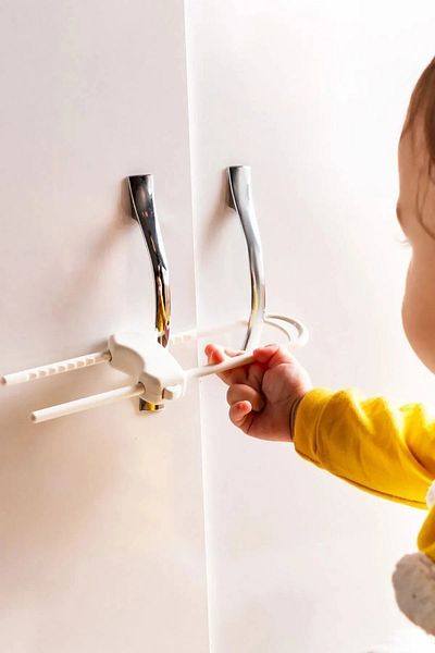POINTTECH Rail Baby and Child Cabinet Lock - 2 Pcs