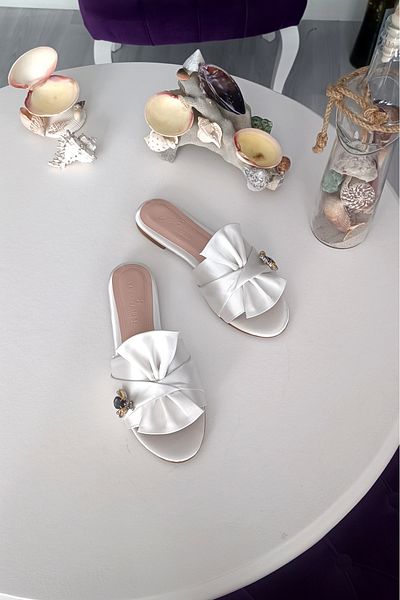 CL CALZATURE Papuci de zi cu zi pentru femei cu accesorii din sidef și albine din satin