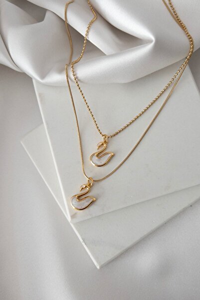 Karflake Çelik Zincir ile Altın Kaplama Kuğu ile Tasarlanmış Zarif Çelik Kadın Kolye