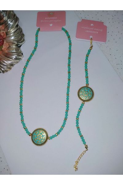 MİRAKSESUAR Special Design Necklace and Bracelet Set with Green Beads and Gold Detail