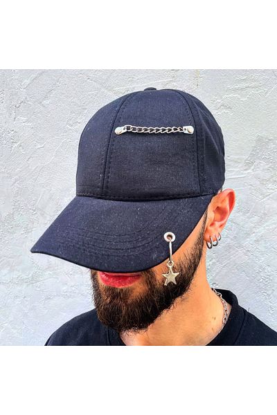 Köstebek Black Hanging Star and Chain Detailed Hat