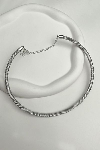 Modex Serrated Twist Choker Necklace