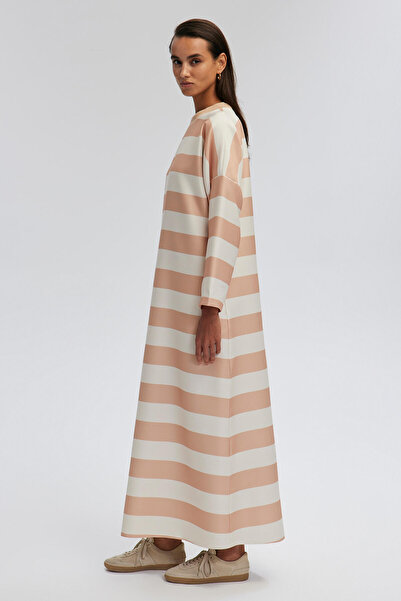 Touché Privé Φόρεμα κρεπ - Σχέδιο ριγέ